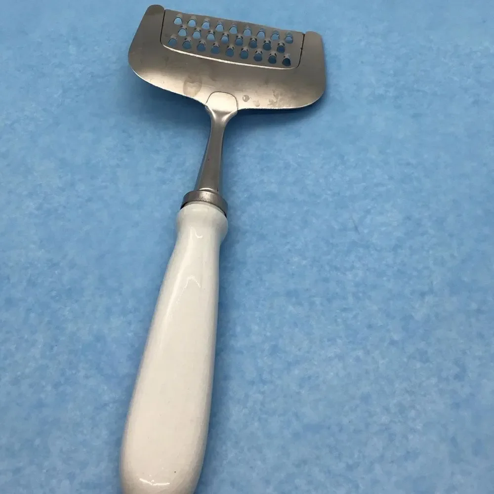 Hand painted Delft Henry Willig Cheese Grater